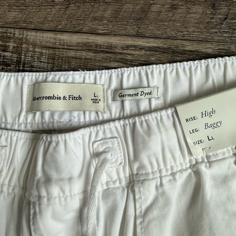 NWT Abercrombie & Fitch White High-Rise Baggy Trousers - Picture 4 of 10